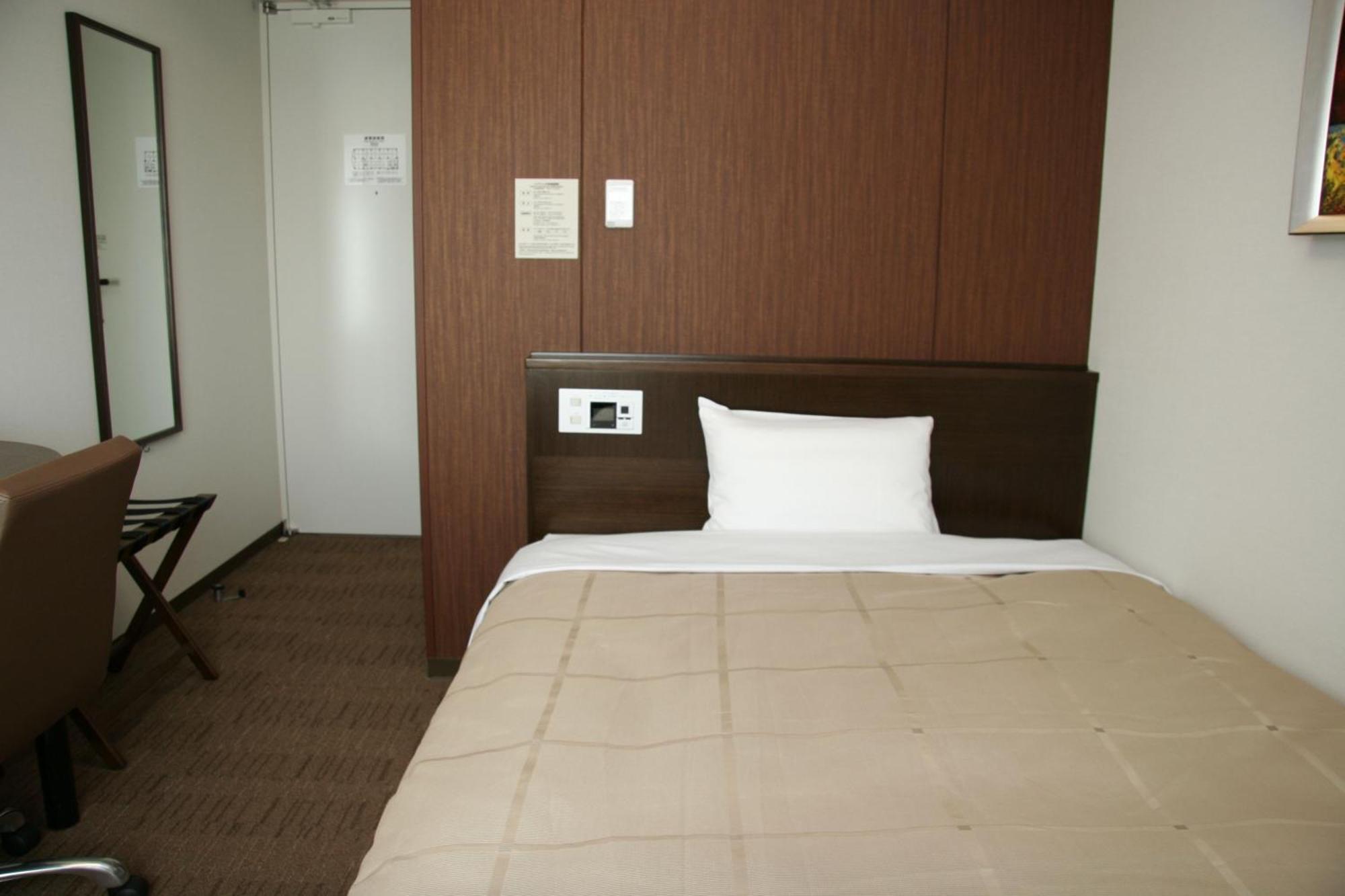 Hotel Route-Inn Chitose Ekimae Kültér fotó