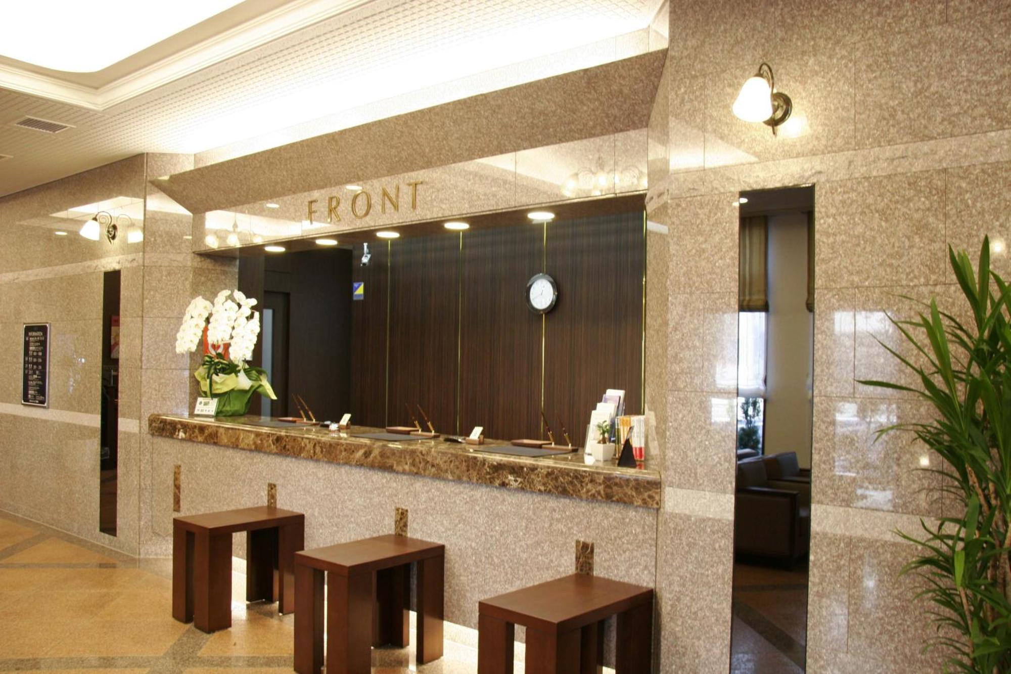 Hotel Route-Inn Chitose Ekimae Kültér fotó
